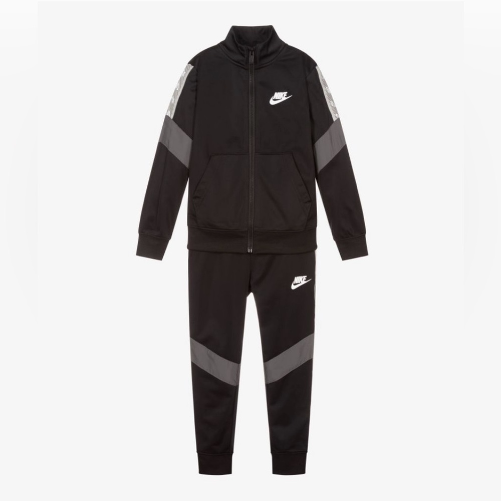 NIKE BLACK & GRAY TRACKSUIT SIZE 18 MONTHS Toddler EUC (worn 1x)